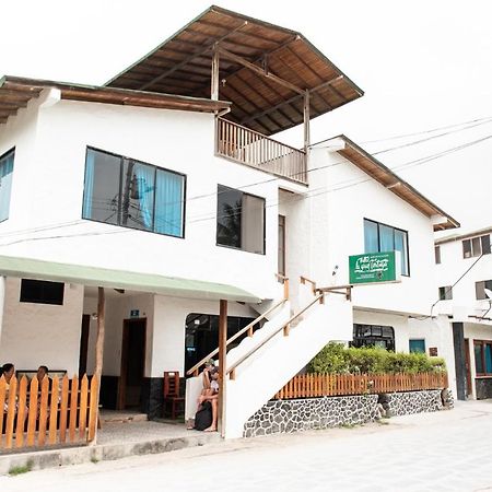 Hostal La Gran Tortuga Puerto Villamil Exteriör bild